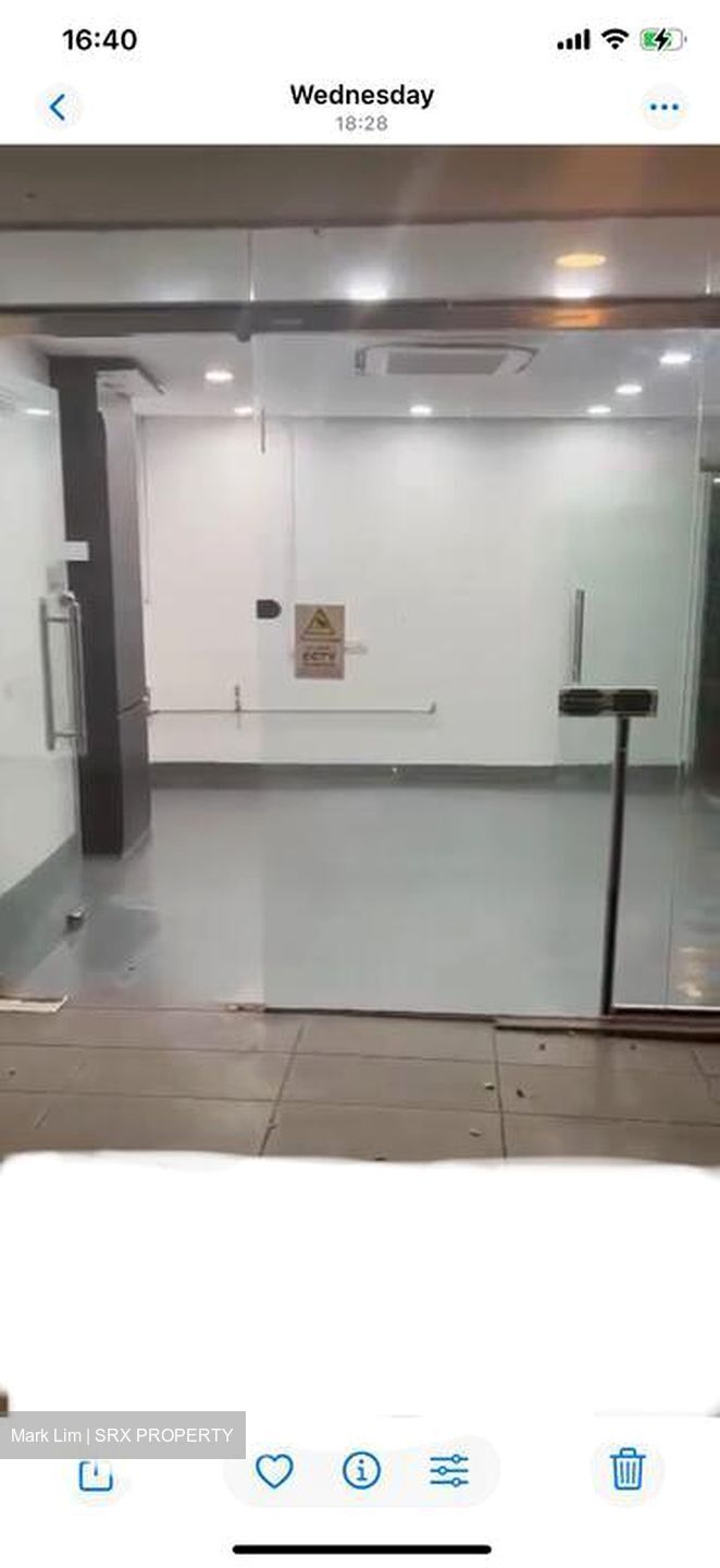Centra Studios (D14), Retail #455578941